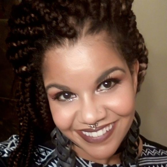 Meet your Posher, Nicque - Picture 1 of 1